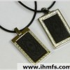 Quantum scalar energy pendant set contains negative